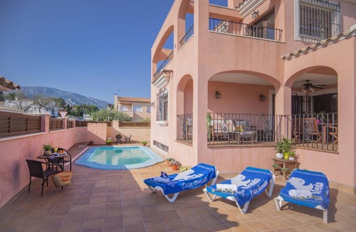 L'Hospitalet de l'Infant House | 349 m² House ∙ 5 bedrooms ∙ 10 guests