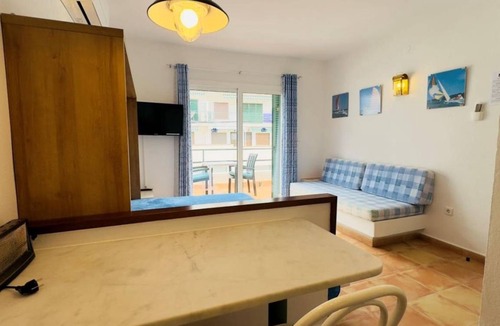 Almadraba-Canyelles Apartment | 34 m² Studio flat ∙ 1 bedroom ∙ 2 guests
