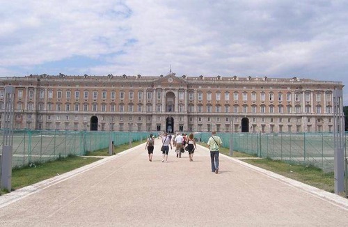 Caserta Bed & Breakfast | 35 m² Bed and breakfast ∙ 3 guests