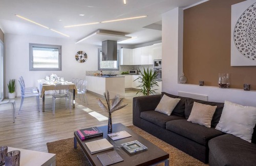Chiesanuova Villa | 350 m² Villa ∙ 5 bedrooms ∙ 11 guests