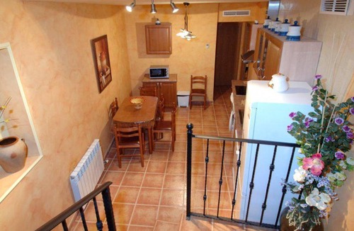 Maluenda House | 360 m² House ∙ 10 bedrooms ∙ 22 guests