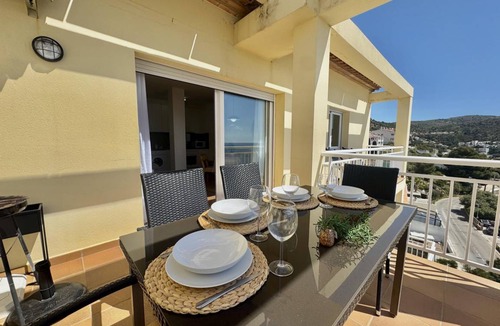Almadraba-Canyelles Apartment | 40 m² Apartment ∙ 1 bedroom ∙ 4 guests