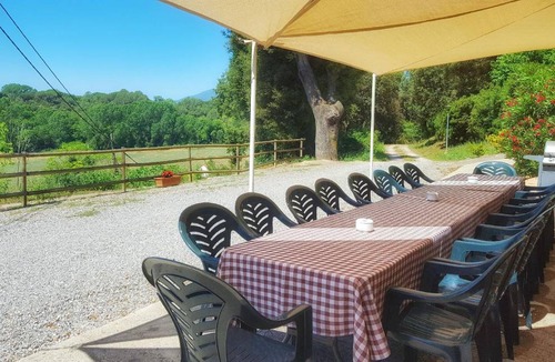 Vilanant House | 400 m² House ∙ 8 bedrooms ∙ 21 guests