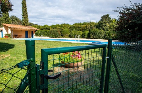 Vilanant House | 400 m² House ∙ 8 bedrooms ∙ 21 guests