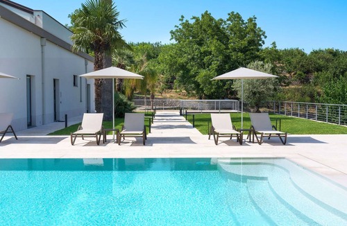 Mascali Villa | 400 m² Villa ∙ 6 bedrooms ∙ 12 guests
