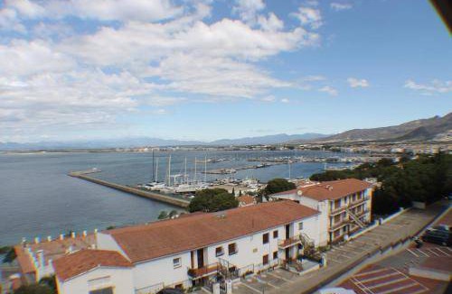 Almadraba-Canyelles Apartment | 43 m² Apartment ∙ 1 bedroom ∙ 4 guests
