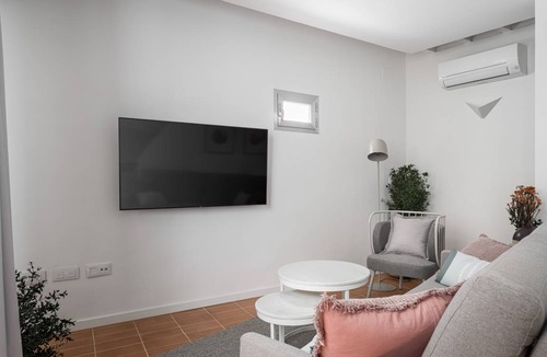Doctor Barraquer-Grupo Renfe-Policlinico Apartment | 44 m² Apartment ∙ 1 bedroom ∙ 4 guests