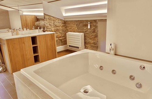 Els Plans de Sio House | 45 m² House ∙ 1 bedroom ∙ 2 guests