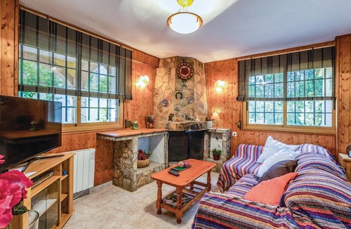 Mont Barbat House | 5 bedroom accommodation in Maçanet de la Selva