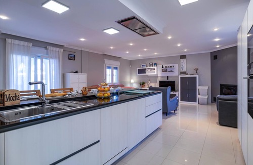 Los Barrios House | 5 bedroom gorgeous home in Los Barrios