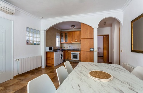 Orihuela Costa Villa | "5 bedroom Villa private Pool and Garden" close to the Sea with Pool & Wi-Fi