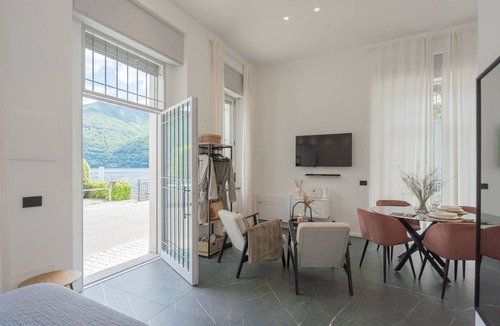 Carate Urio Apartment | 50 m² Apartment ∙ 2 guests