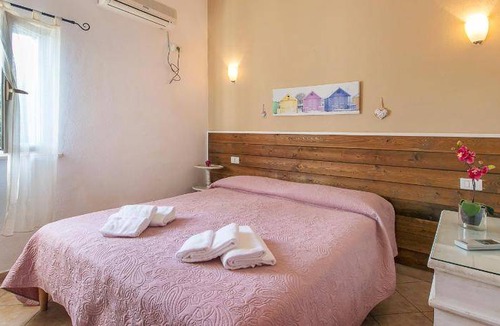 Ladispoli House | 50 m² Farmhouse ∙ 9 guests