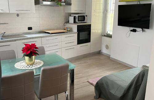 Porto Ceresio House | 50 m² House ∙ 1 bedroom ∙ 4 guests
