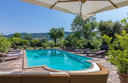 Monte Castello di Vibio Villa | 500 m² Villa ∙ 4 bedrooms ∙ 8 guests