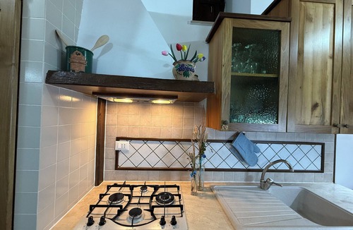 Bomba House | 500 year old Italian home located in the heart of historic Bomba