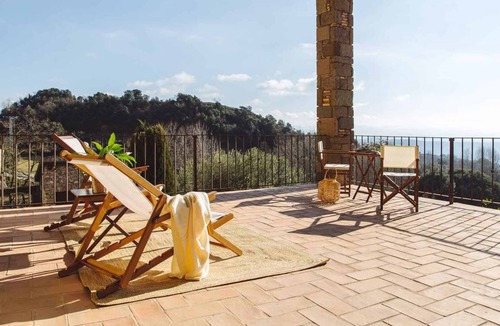 Sant Pere de Torello House | 510 m² Finca ∙ 9 bedrooms ∙ 24 guests