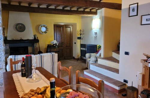 Castello di Tocchi Apartment | 55 m² Apartment ∙ 2 bedrooms ∙ 3 guests