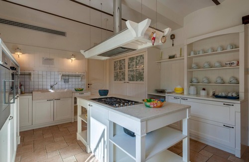 Chiesanuova House | 6 bedroom beautiful home in Treia