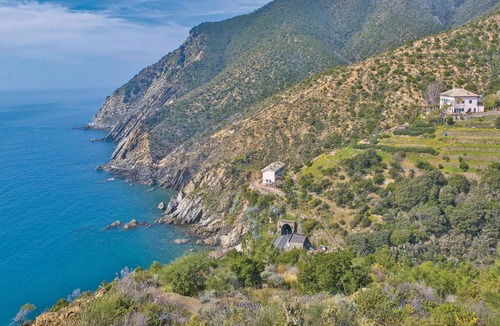 Castiglione Chiavarese Apartment | 60 m² Apartment ∙ 1 bedroom ∙ 4 guests