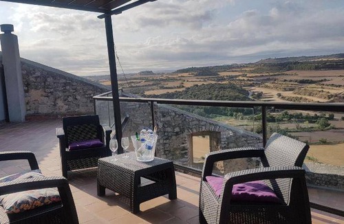 Fonolleres House | 600 m² House ∙ 6 bedrooms ∙ 12 guests