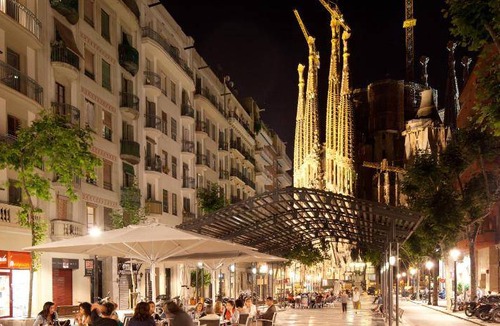 La Sagrada Familia Apartment | 65 m² Apartment ∙ 2 bedrooms ∙ 127 guests