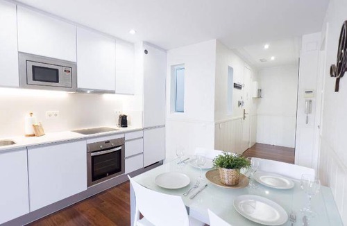 La Sagrada Familia Apartment | 65 m² Apartment ∙ 2 bedrooms ∙ 127 guests