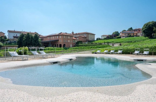 Cossombrato Villa | 650 m² Villa ∙ 12 bedrooms ∙ 35 guests