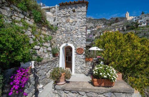 Montepertuso Apartment | 69 m² Apartment ∙ 2 bedrooms ∙ 4 guests