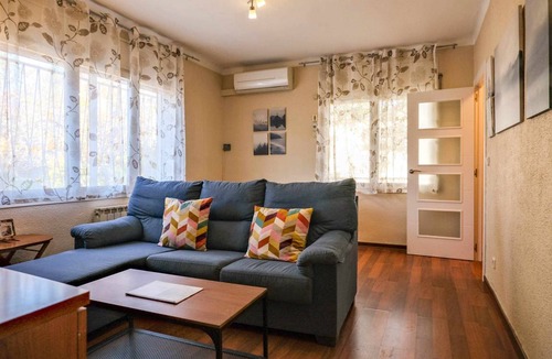 Besalu House | 72 m² House ∙ 2 bedrooms ∙ 4 guests
