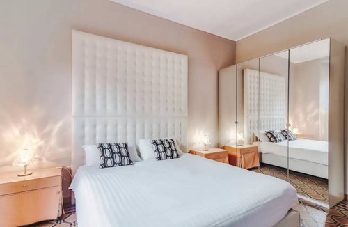Como City Centre Apartment | 80 m² Apartment ∙ 1 bedroom ∙ 2 guests