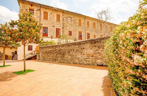 Besalu Apartment | 80 m² Apartment ∙ 2 bedrooms ∙ 5 guests