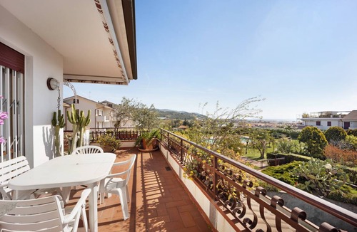 Diano Castello House | 80 m² House ∙ 2 bedrooms ∙ 5 guests
