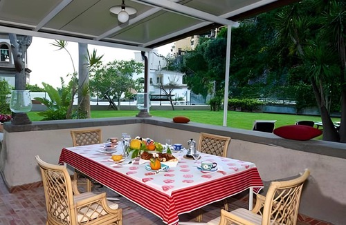 Positano City Centre Apartment | 80 m² Serviced apartment ∙ 2 bedrooms ∙ 7 guests