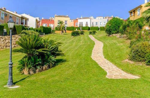 Golf Bahia House | 82 m² House ∙ 2 bedrooms ∙ 6 guests