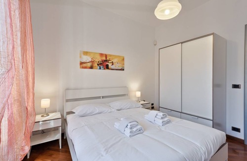 Vanchiglietta Apartment | 85 m² Apartment ∙ 2 bedrooms ∙ 5 guests