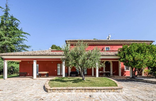 Avenale House | 90 m² House ∙ 2 bedrooms ∙ 6 guests
