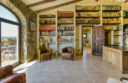 Mollet de Peralada House | 900 m² House ∙ 7 bedrooms ∙ 18 guests