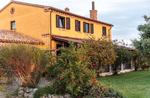 Castelfidardo House | A corner of paradise in the countryside, a few km from the sea and mountains behind
