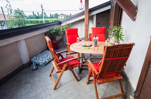 Caraglio Apartment | A stone's throw from the Maira Valley: spacious, modern and bright apartment
