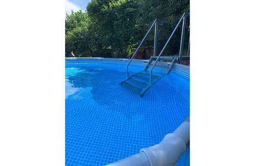 Sant Ferriol Cottage | Acogedora casa con amplio jardín y piscina