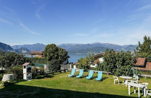 Stresa Apartment | Africa apartment over Stresa with lake view