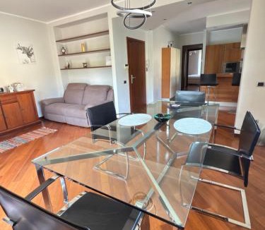 Canzo Apartment | Al Civico32