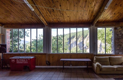 Salas de Pallars Apartment | Alberg La Solana - 11 - Double Room With Two Single Beds (2 Guests)