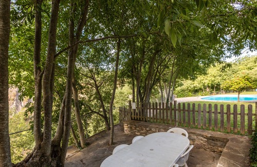 Salas de Pallars Apartment | Alberg La Solana - 31 - Quadruple Room (4 - 6 Guests)