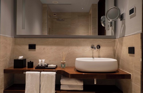 Loano Hotel | Albergo Yacht Club Marina di Loano