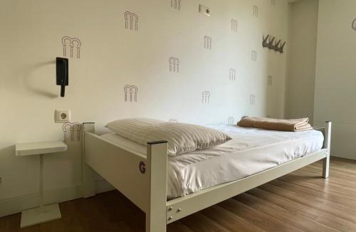 Ponferrada Hostel | Albergue Guiana