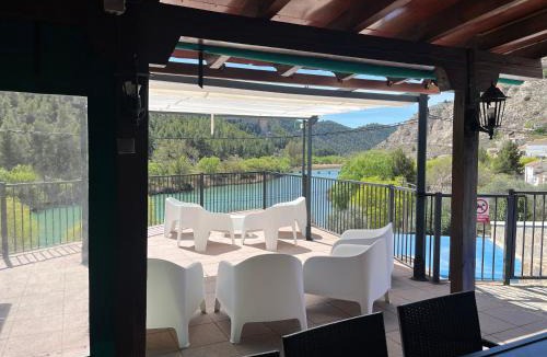 Tolosa House | ALCALA DEL JUCAR, Casa rural Rio Tranquilo 1 -Piscina privada-