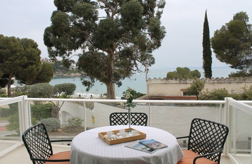 Almadraba-Canyelles Apartment | Almadraba F2 Bj - One Bedroom Apartment, Sleeps 4