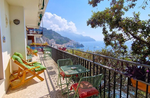 Pogerola Villa | Amalfi Detached Seafront Villa 🏡 Solarium ☀️ Terrace/BBQ ❤️ Walk to Beach 🏖️